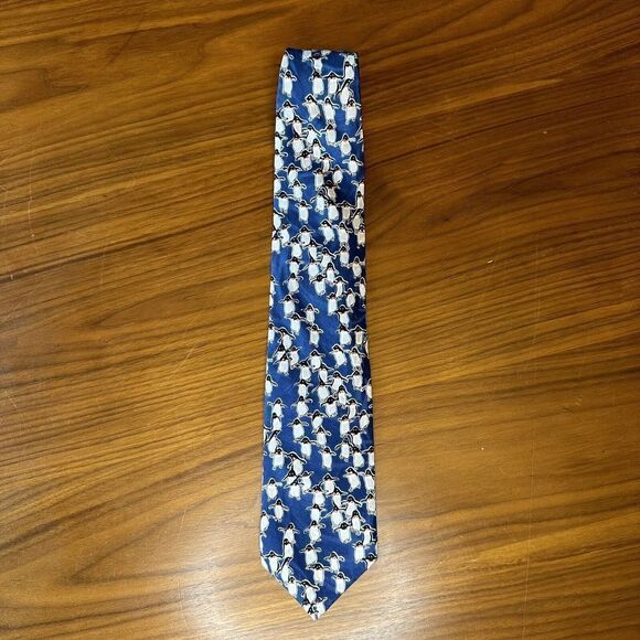 Vintage Penguin Men’s Tie Park Avenue Italian Silk Handmade - Picture 1 of 5